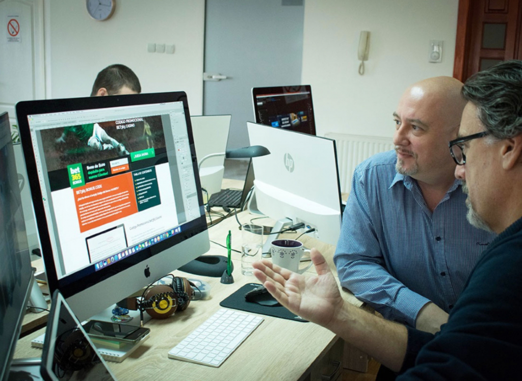 Project review and web design presentation